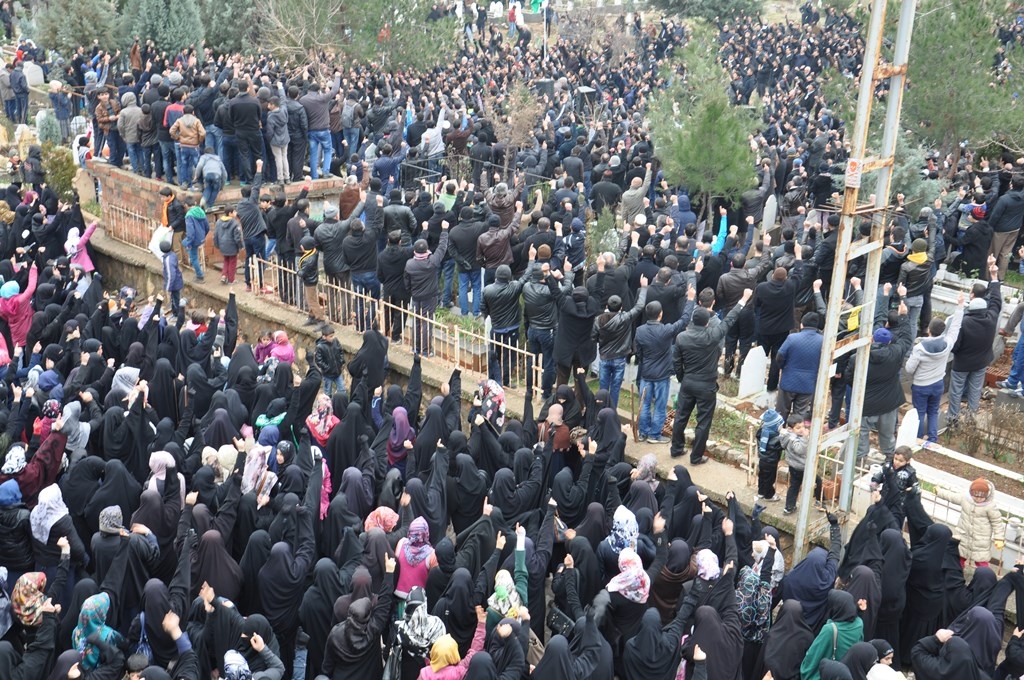 Hizbullah Rehberi binlerce kişi tarafından anıldı